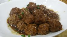 Lion's Head Meatballs.jpg