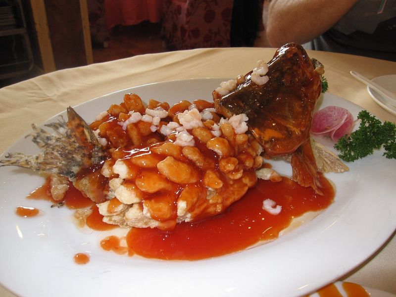 File:Squirrel Mandarin Fish.jpg