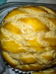 Pineapple Bun.jpg